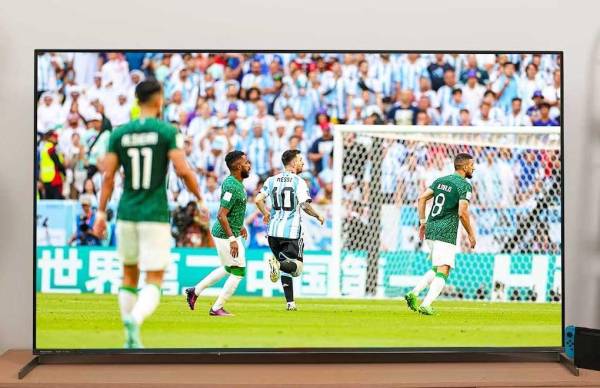 追光者，自發(fā)光！海信電視攜手侯明昊演繹參考級影像