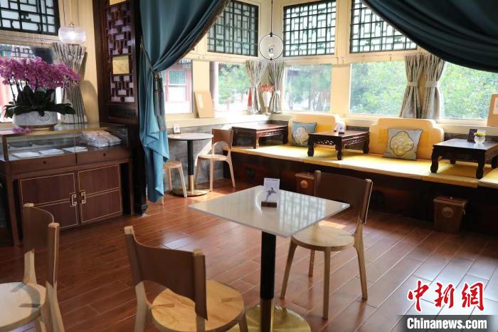 圖為頤和園“頤啡咖啡”?！”本┦泄珗@管理中心供圖