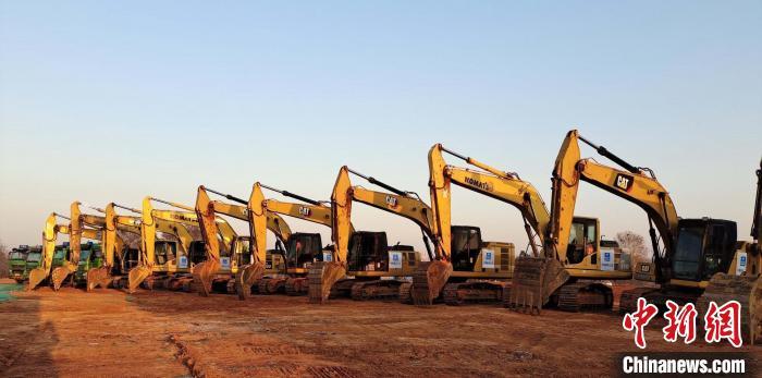 1月31日，武漢市2023年一季度重大項目集中開工活動現(xiàn)場