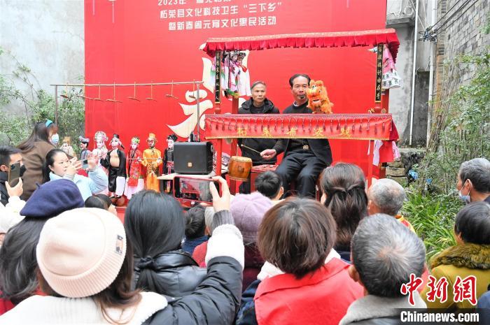 柘榮布袋戲。　 周桂婷 攝