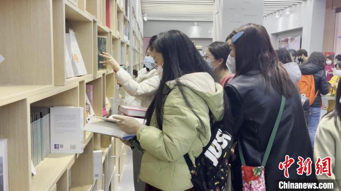 北京圖書(shū)訂貨會(huì)啟幕臺(tái)灣圖書(shū)受關(guān)注