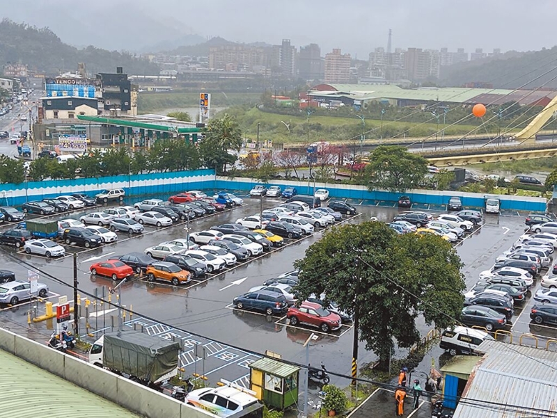 基隆捷運(yùn)七堵站預(yù)計(jì)座落在崇孝街停車場(chǎng)一帶。（圖源：臺(tái)灣《中國(guó)時(shí)報(bào)》）