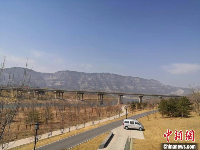 山西太原或迎5年來清明祭掃峰值繼續(xù)實行“網(wǎng)絡實名預約”