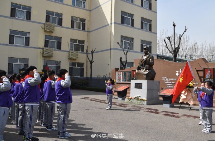 001SX8hXly1hck6ksr388j64dw2w2kjn02 001SX8hXly1hck6ksr388j64dw2w2kjn02