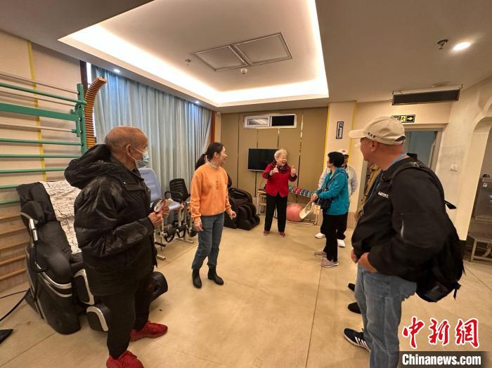 馬祖村長(zhǎng)組團(tuán)赴福州白馬尊王廟進(jìn)香為福州社區(qū)環(huán)境點(diǎn)贊