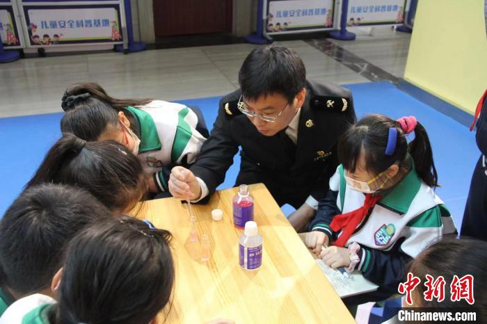 圖為活動現(xiàn)場。　天津海關(guān)供圖