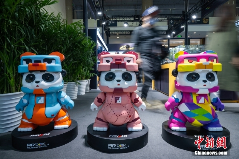 展品薈萃中國國際模型博覽會 觀眾置身仿真世界