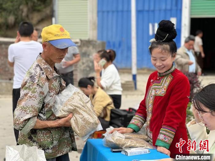 貴州“新農人”田園逐夢網(wǎng)紅電商助力鄉(xiāng)村振興