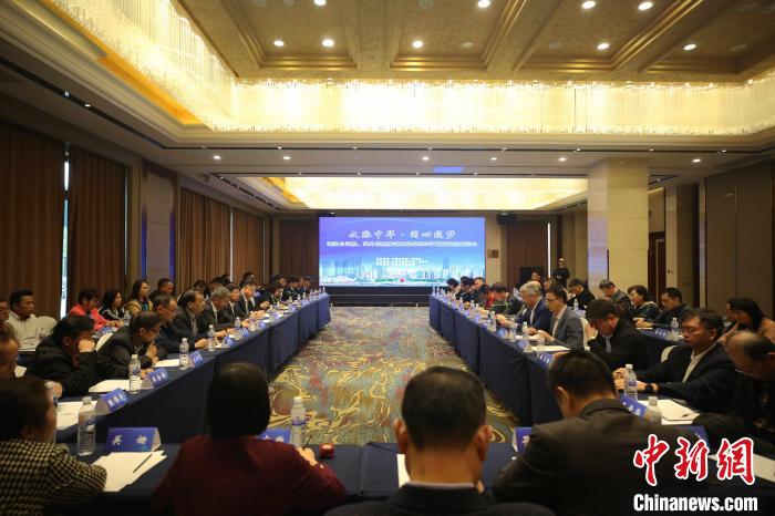 中美洲統(tǒng)促會(huì)聯(lián)合參訪團(tuán)到訪山東探討推動(dòng)兩岸關(guān)系和平發(fā)展