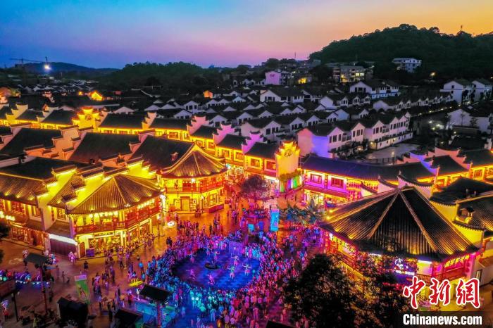 零陵夜經(jīng)濟(jì)活躍。(資料圖) 零陵區(qū)委宣傳部供圖