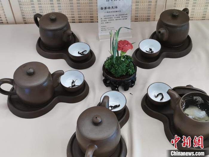 武夷山茶類美食?！”R美齡 攝