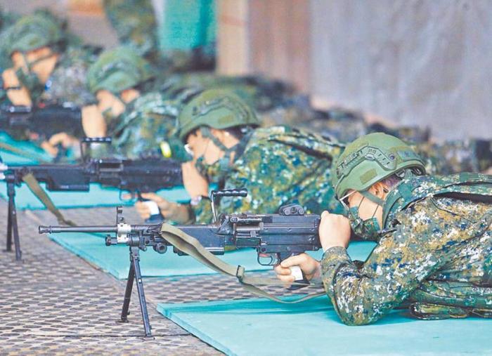 維韋克?拉馬斯瓦米(Vivek Ramaswamy)近日提議，推動(dòng)每一個(gè)臺(tái)灣家庭擁槍。圖片來(lái)源：臺(tái)灣“中時(shí)新聞網(wǎng)”。.jpg