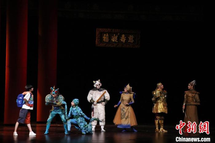 演出現(xiàn)場 廣東藝術(shù)劇院 供圖 演出現(xiàn)場 廣東藝術(shù)劇院 供圖