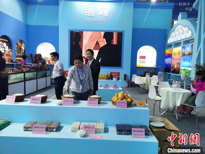 緬甸大米受青睞。　向一鵬 攝