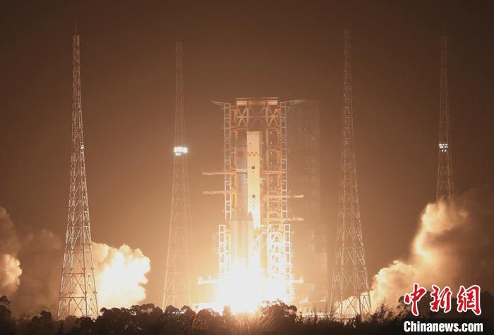 長征七號運(yùn)載火箭成功發(fā)射天舟六號貨運(yùn)飛船。西昌衛(wèi)星發(fā)射中心供圖 2