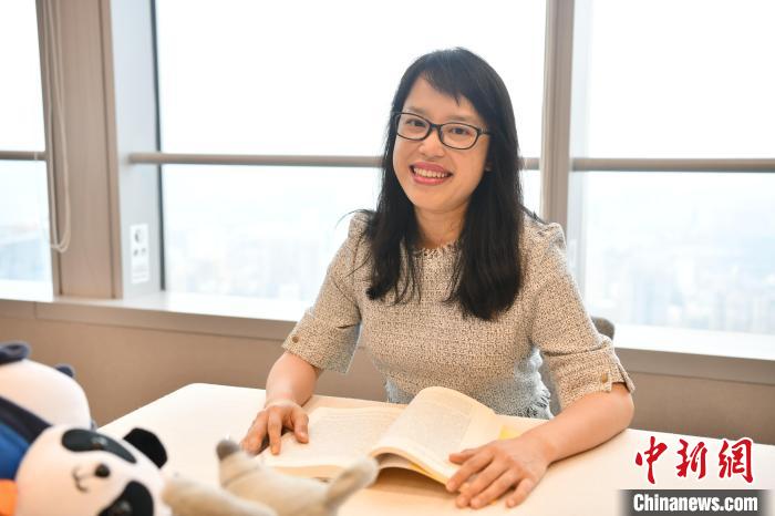 香港特區(qū)政府駐成都經(jīng)濟貿(mào)易辦事處主任李蘊妍?！埨?攝