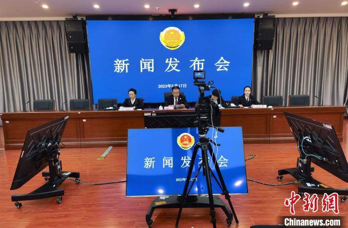 圖為新聞發(fā)布會(huì)現(xiàn)場(chǎng)?！∑钤鲚?攝