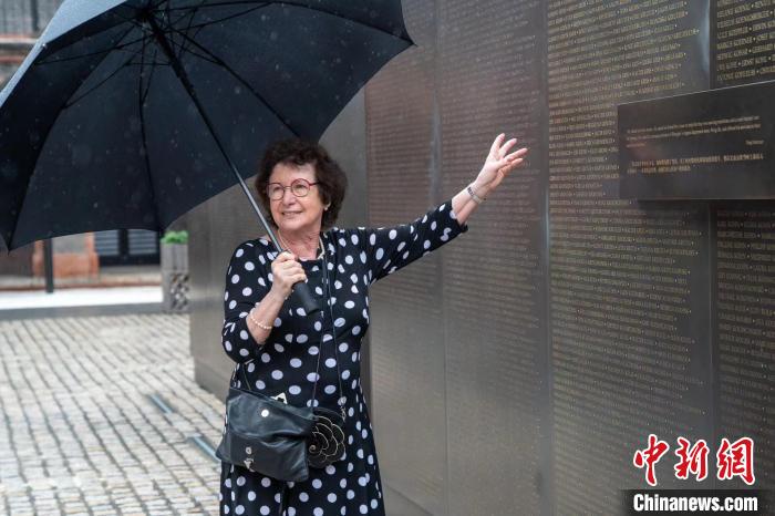 “上海寶貝”索尼婭？穆?tīng)柌裨诿麊螇η?上海市虹口區(qū)供圖