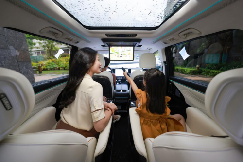 “寧勁智遠(yuǎn)”重豎新能源豪華MPV標(biāo)準(zhǔn)，傳祺E9正式上市