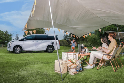 “寧勁智遠(yuǎn)”重豎新能源豪華MPV標(biāo)準(zhǔn)，傳祺E9正式上市