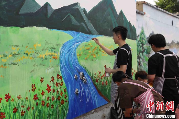 泰安市大學(xué)生鄉(xiāng)村文化藝術(shù)季拉開帷幕。　山東省文旅廳供圖