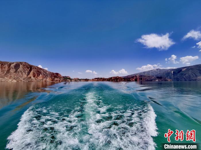 《青海省生態(tài)環(huán)境違法行為舉報(bào)獎(jiǎng)勵(lì)辦法(試行)》落地首批獎(jiǎng)勵(lì)兌現(xiàn)