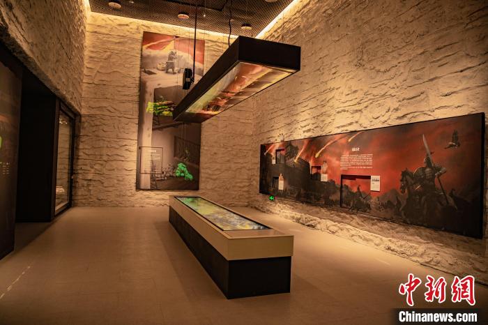 統(tǒng)萬城遺址博物館?！￡兾耐队芰治穆霉﹫D