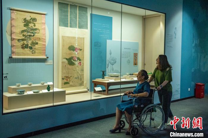 展覽現(xiàn)場(chǎng)?！⒅铱?攝