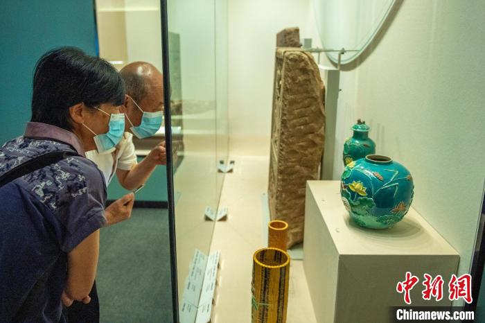 展覽現(xiàn)場(chǎng)?！⒅铱?攝