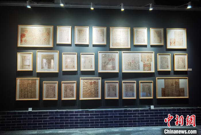 展覽共分“紙·材”“紙·韻”“紙·藝”“紙·力”“紙與生活”五個(gè)板塊?！≈鬓k方供圖