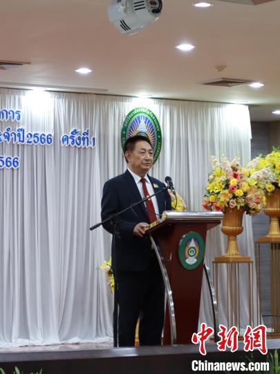 泰國中醫(yī)師總會會長林丹乾在論壇上演講。<a target='_blank' href='/'>中新社</a>發(fā) 吳特 攝