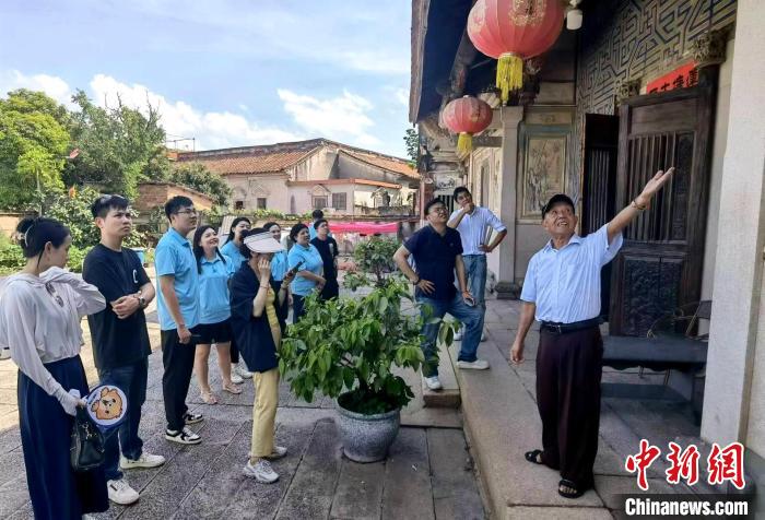 粽香傳親情兩岸青年廈門“沉浸式”體驗(yàn)好家風(fēng)