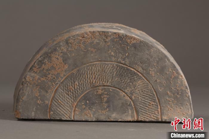 半圓形瓦當?！￡兾魇】脊叛芯吭汗﹫D