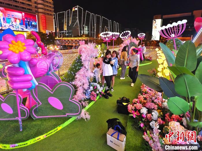 北京西單商圈將致力于打造城市品質(zhì)消費(fèi)體驗(yàn)中心?！”本┦形鞒菂^(qū)供圖