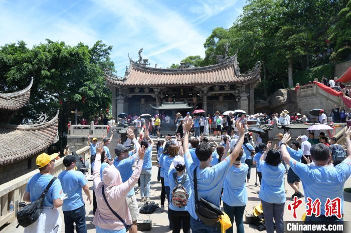 圖為演唱會(huì)現(xiàn)場?！?高亞成 攝