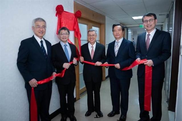 臺當局行政機構(gòu)日前頒布“新世代打擊詐欺策略行動綱領(lǐng)1.5版”，更成立“打詐辦公室”。（圖源：臺灣“中時新聞網(wǎng)”）