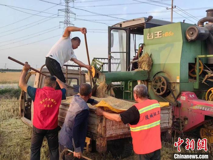 從“有人做”到“眾人和”山東志愿服務(wù)精神“花開(kāi)正香”