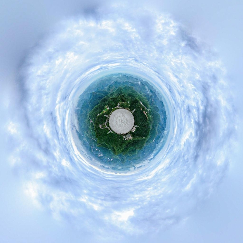 6月23日拍攝的中國天眼FAST全景（維護保養(yǎng)期間拍攝，無人機照片）。（圖源：新華社）