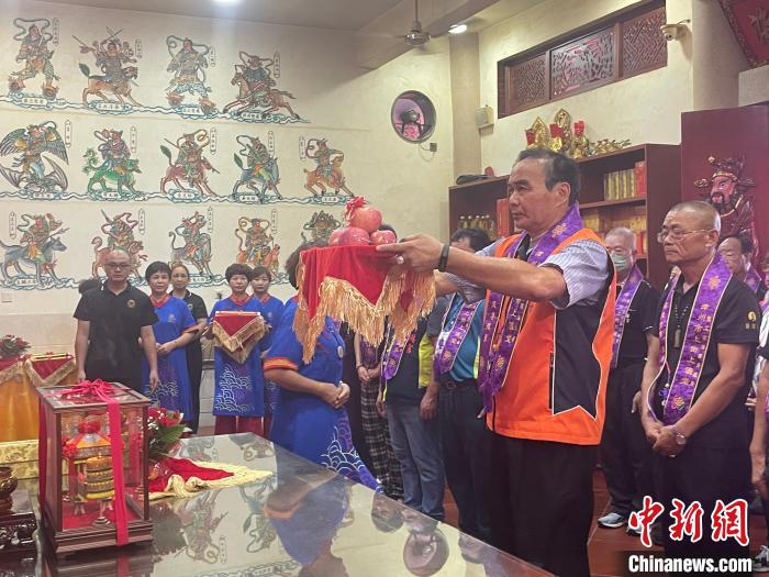 兩岸媽祖信眾祭祀媽祖。　龍文區(qū)委臺(tái)港澳辦供圖