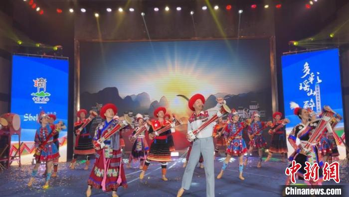 品長(zhǎng)桌宴、賞瑤族歌舞......廣東連南瑤族風(fēng)情文化周啟動(dòng)