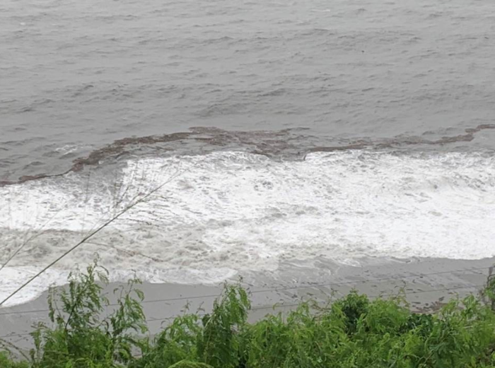“杜蘇芮”暴雨炸臺(tái)東，南回岸際驚見“黑龍”綿延數(shù)公里