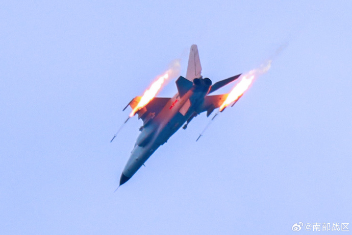 0089sefcgy1hhtkfsckd3j3334225x6p 0089sefcgy1hhtkfsckd3j3334225x6p