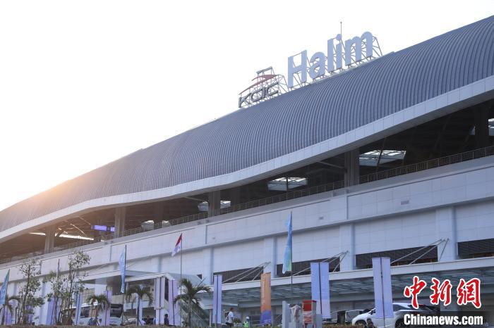 圖為哈利姆車站外景。李志全攝