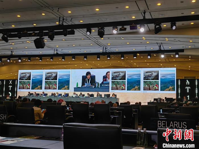 9月17日，在沙特阿拉伯王國利雅得召開的聯合國教科文組織第45屆世界遺產大會通過決議，將中國“普洱景邁山古茶林文化景觀”列入《世界遺產名錄》，中國世界遺產數量增至57項?！椅奈锞止﹫D