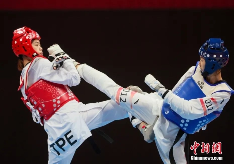 圖為駱宗詩(shī)在比賽中。<a target='_blank' href='/'>中新社</a>記者 賈天勇 攝