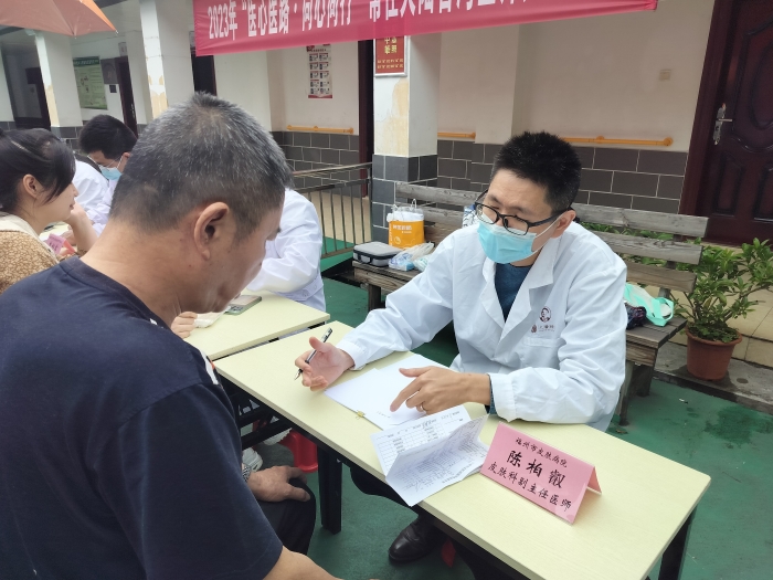 陳柏叡參加義診。本人供圖