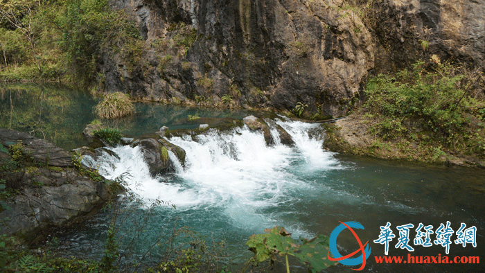 兩岸媒體人走進陜西商洛 賞“峽谷奇觀、生態(tài)王國”金絲峽美景