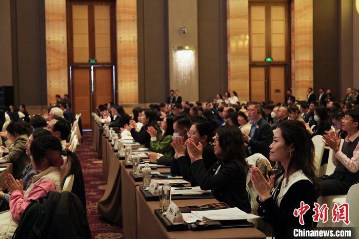 圖為第五屆中法文化論壇開幕式現(xiàn)場。李太源 攝