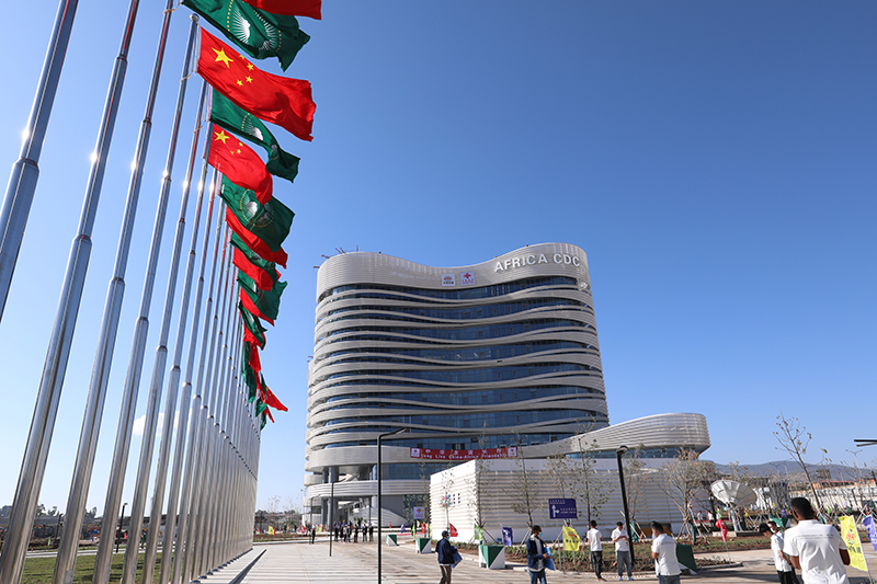 這是2023年1月11日在埃塞俄比亞首都亞的斯亞貝巴拍攝的非洲疾控中心總部大樓。當(dāng)日，由中國援建的非洲疾控中心總部項(xiàng)目舉行竣工儀式。（圖源：新華社）