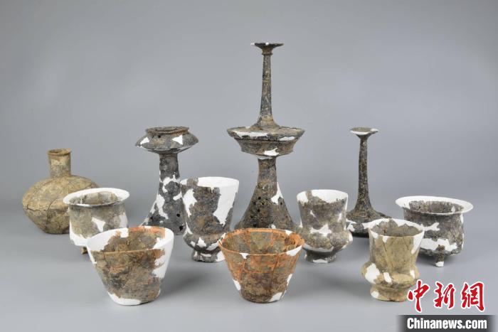 城河遺址出土的部分器物。國家文物局供圖